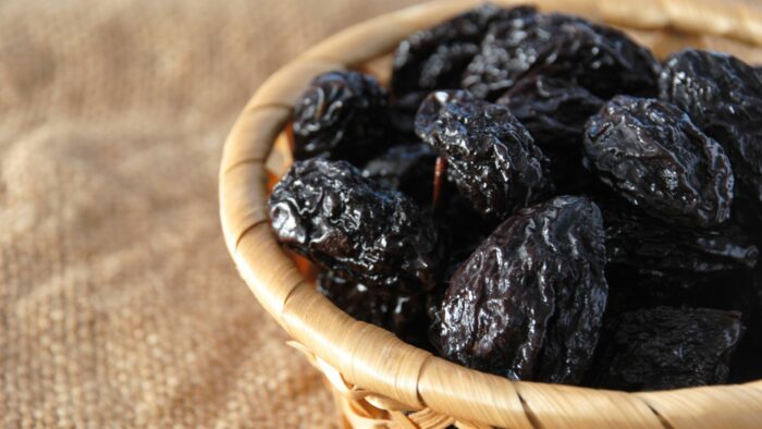 How do you use prunes as a sweetener